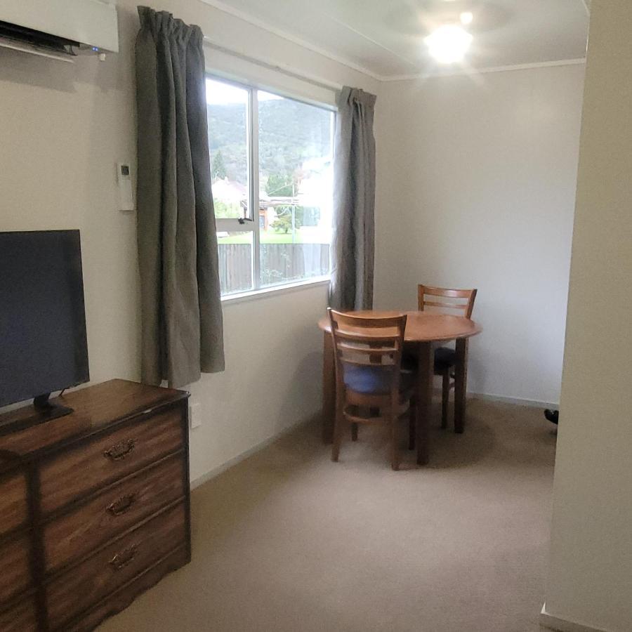 Villa Couples Retreat Reefton Esterno foto